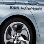 BMW se compromete con un acuerdo hibrido a pesar de