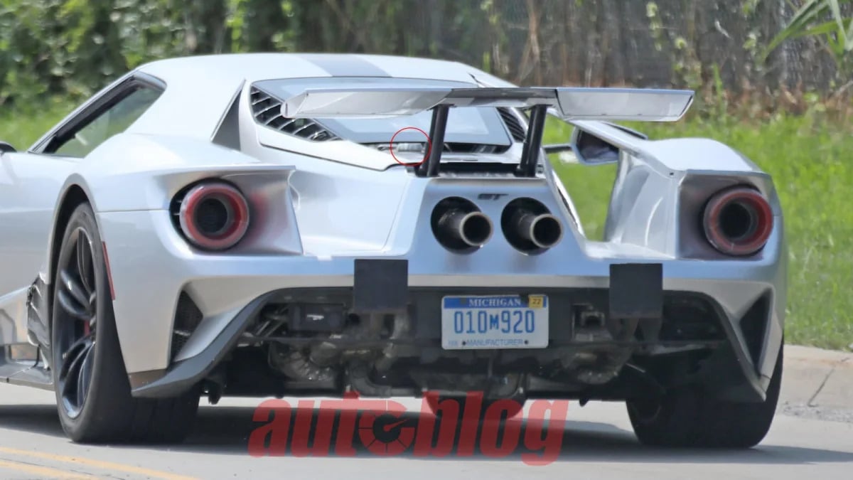 Ford GT test mule spied and rumors of a new