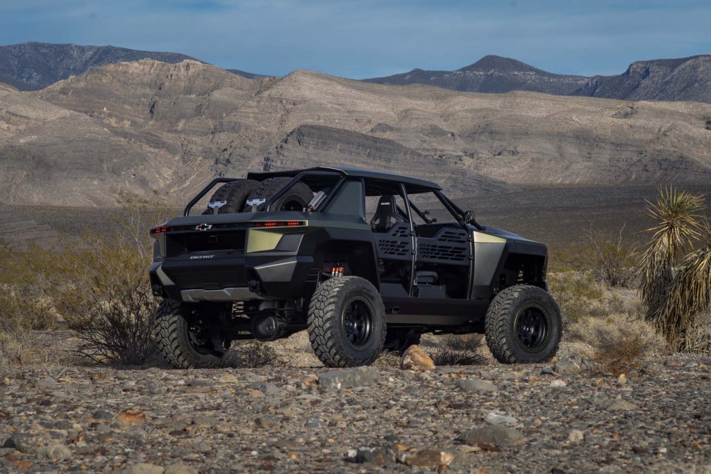 Chevrolet Beast desert runner concept headlines SEMA lineup with Camaro